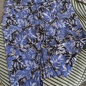 Blue Leaf Print Women’s Leggings